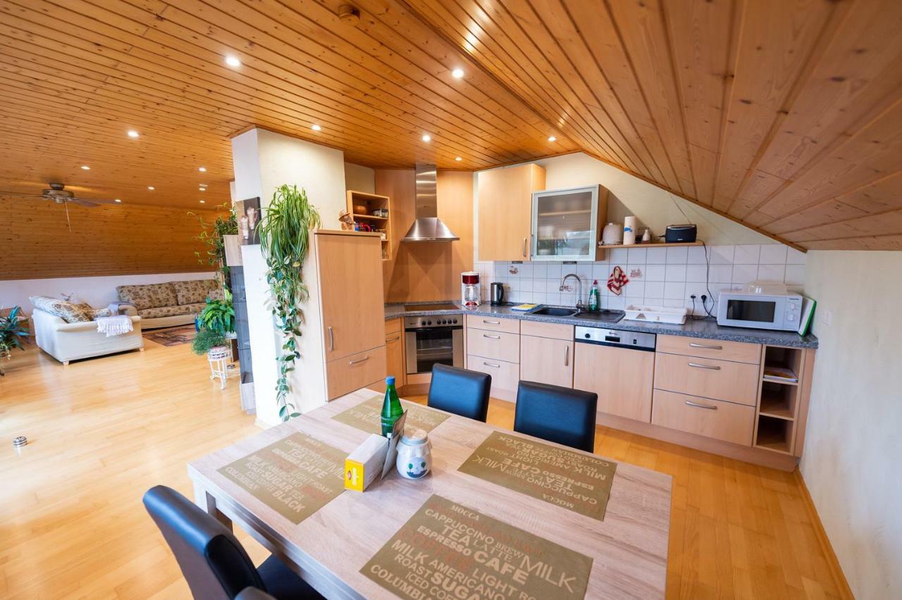 Ferienwohnung Virginija Ditscheid Esterno foto
