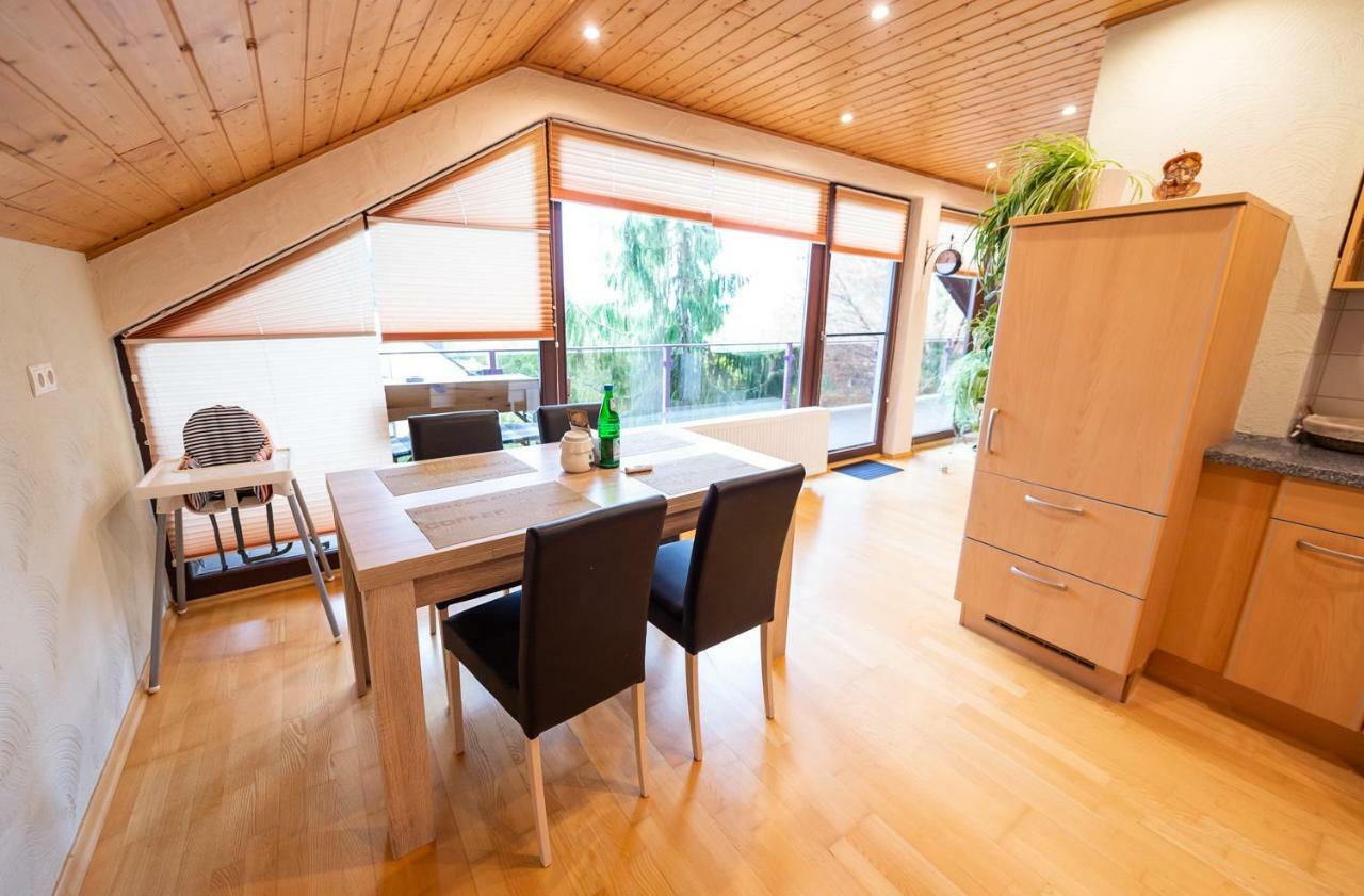 Ferienwohnung Virginija Ditscheid Esterno foto