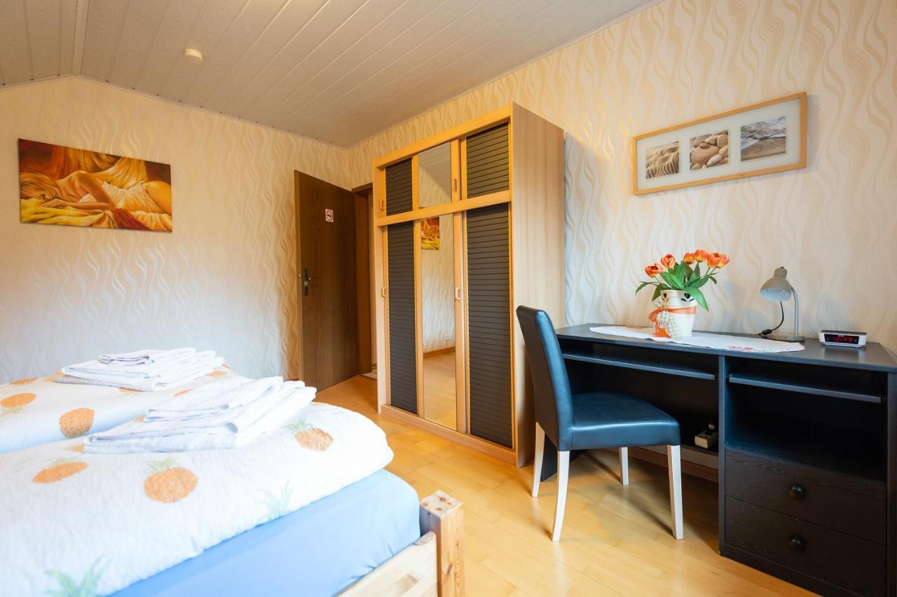 Ferienwohnung Virginija Ditscheid Esterno foto