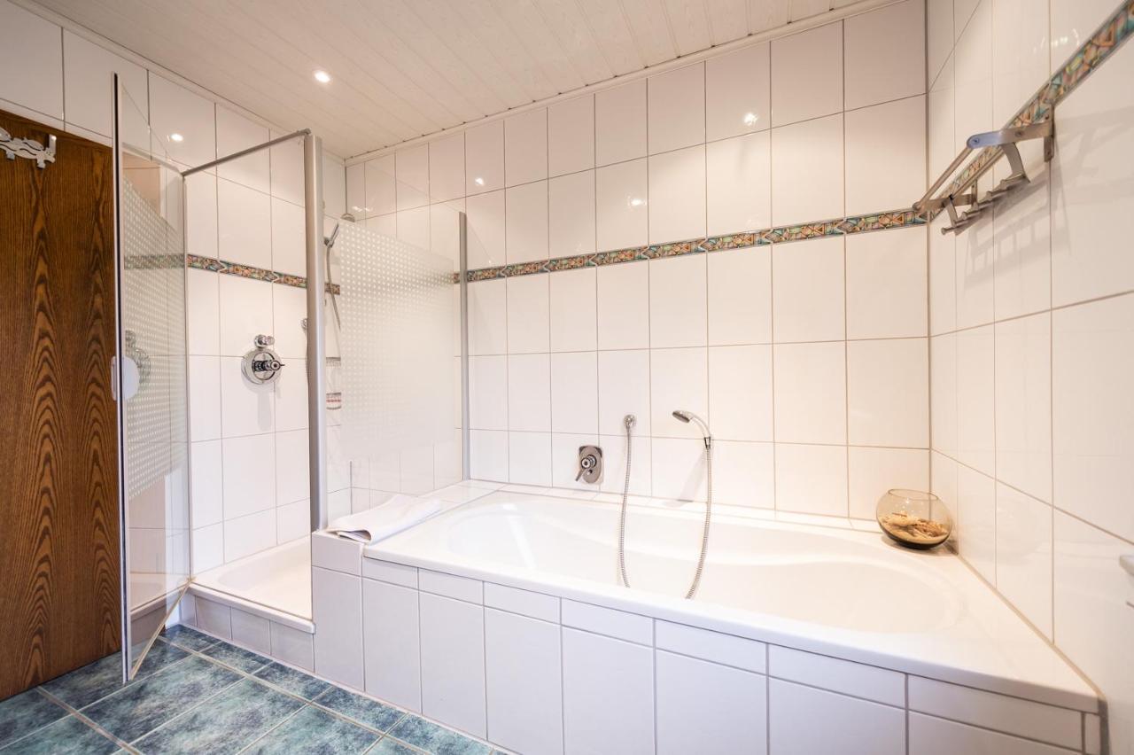 Ferienwohnung Virginija Ditscheid Esterno foto